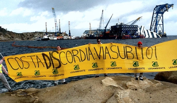 Naufragio Costa Crociere. Troppi ritardi mettono a rischio l’ecosistema marino