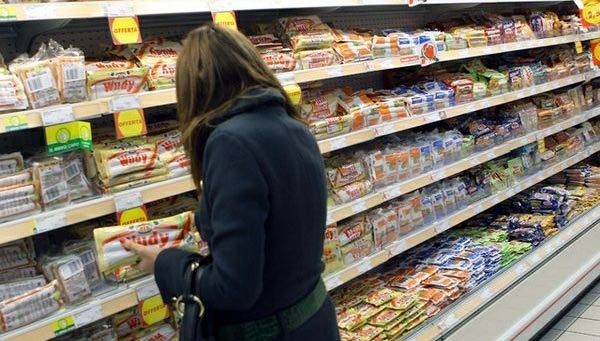 Consumi 2013. Ecco come le famiglie riducono all’osso la spesa alimentare