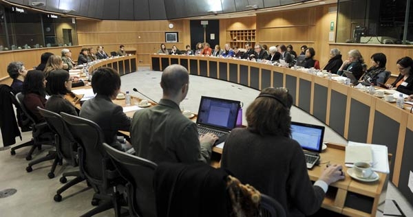 Pittella, il Parlamento Europeo non accetti il bilancio. Preoccupazione della Cgil