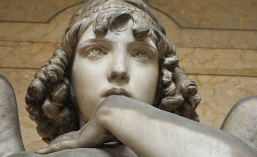 Detenuti al lavoro per salvare dal degrado i cimiteri di Genova