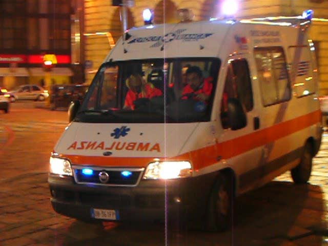 Milano. 17enne si getta dal balcone per fuggire di casa