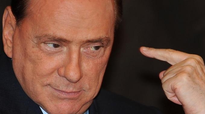Berlusconi parla di politica pensando al calcio