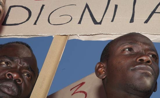 Stazione Mediterraneo, un racconto di chi si batte per i diritti dei migranti