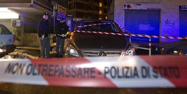 Roma violenta. Freddato barista. Probabile regolamento di conti