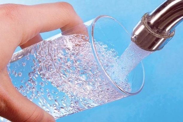 Acqua ai nitrati, un pasticcio normativo