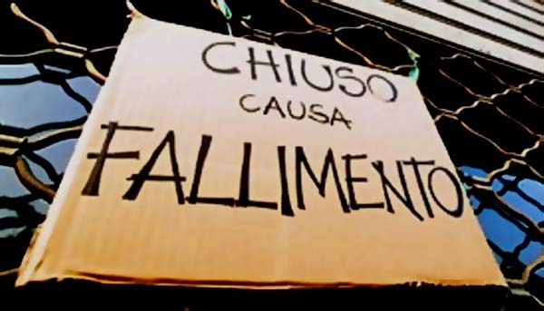 Debito pubblico, mai così in alto. In 2 mesi chiusi 10mila negozi