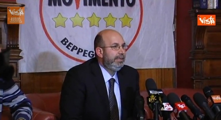 Crimi: “Vogliamo un governo a 5 stelle”. Ecco perchè non vota la fiducia. IL VIDEO