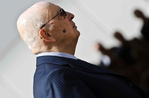 Elezioni. Napolitano avverte. Impossibile anticipo convocazione camere