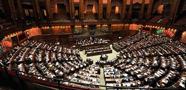 Fiducia al governo. Dibattiti e voto finale. LA DIRETTA STREAMING