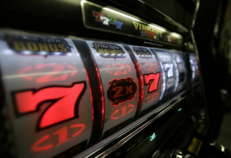 M5S. Mettere al bando slot, video lottery e gioco on line