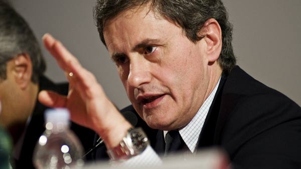 Alemanno, gran comunicatore. Ben 73 giornalisti nell’ufficio stampa