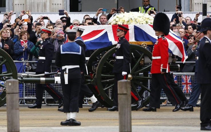 Thatcher, oggi l’ultimo saluto ad “Iron Lady”. Londra blindata