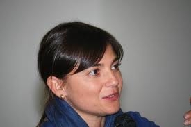 Friuli. Serracchiani (centrosinistra) al fotofinish. La donna che sconfisse il caimano nuovo presidente. Crollano i grillini