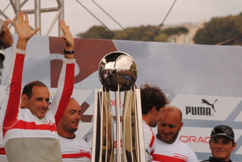 Vela. Il pubblico di Napoli festeggia Luna Rossa ed onora le Word Series dell’America’s Cup