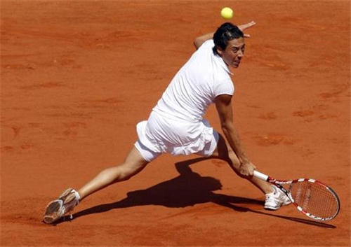 Tennis. In Marocco, la Schiavone si aggiudica la finale. Sharapova vince a Stoccarda