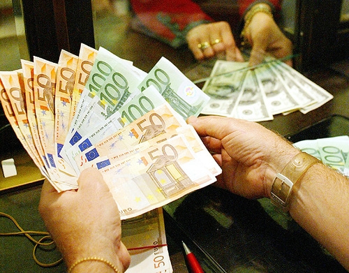Istat, gli stipendi aumentano meno dell’inflazione. Per le imprese femminili l’accesso al credito è un miraggio