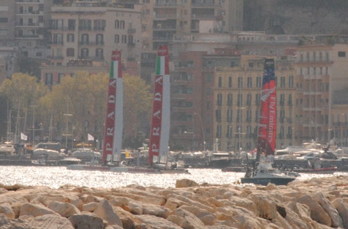 Vela. ACWS: Napoli in delirio. Luna Rossa Piranha in semifinale