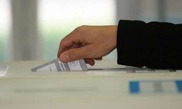 Sette milioni alle urne in 564 comuni. I test di Roma e Siena