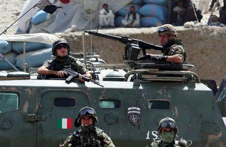 Afghanistan. Esplode autobomba. Feriti due militari italiani. Non sono in pericolo di vita