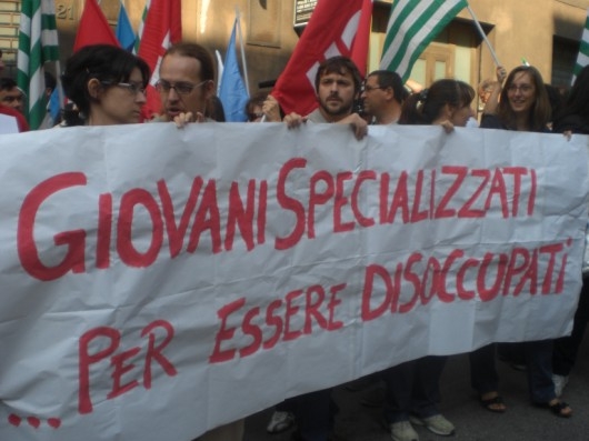 Istat, un giovane su quattro non lavora nè studia