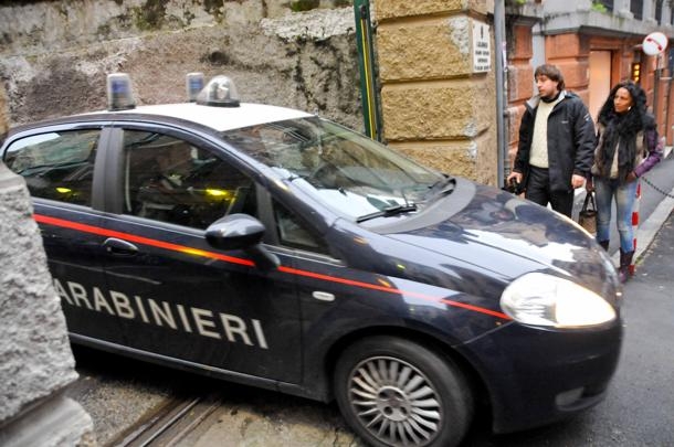 Femminicidio. Spara all’amante e la getta dall’auto. Arrestato