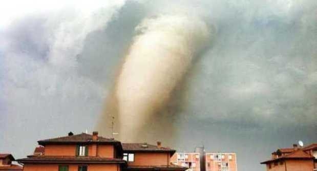 Maltempo. Tromba d’aria in Emilia. 11 feriti e centinaia di sfollati