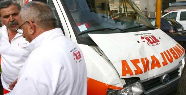 Roma. Lavoratori del 118 manifestano contro minacce e aggressioni