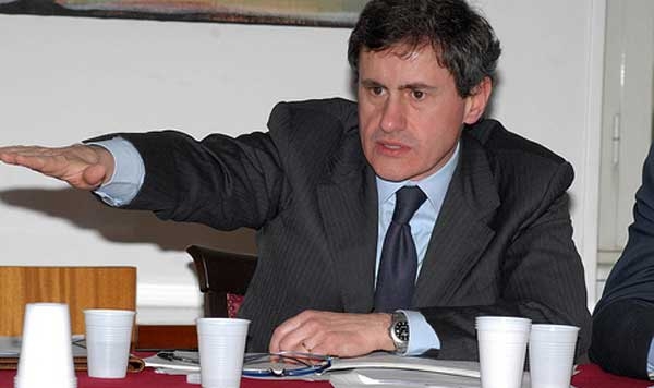Alemanno. Assunzioni elettorali e cocktail nelle sale dei Musei capitolini