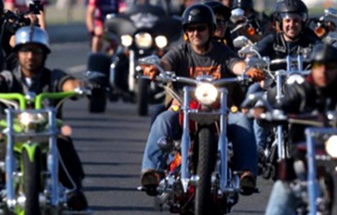 Incidente su Raccordo Anulare tra 10 Harley. Ferita una ragazza 23enne