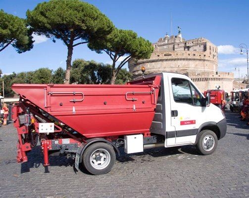 Ancora assunzioni non trasparenti in AMA: intervenga il Sindaco