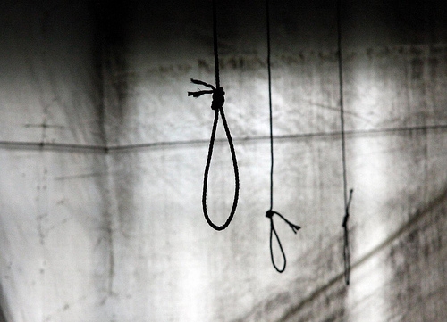 Verbania. Figlio tenta suicidio e il padre si spara