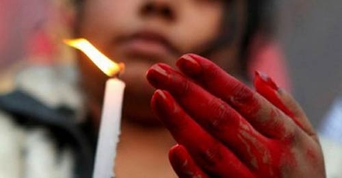 India. Bimba di 11 anni bruciata viva perchè ha fatto la spia