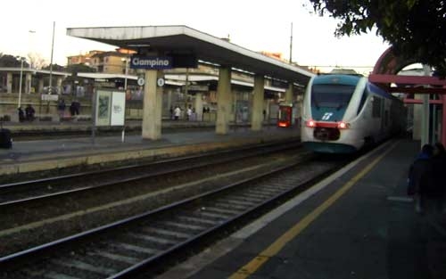 Ciampino. Muore sotto il treno. Corpo dilaniato è irriconoscibile