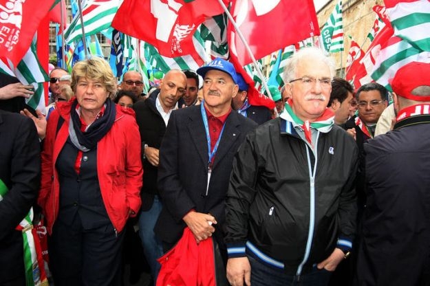 P.A. Cgil, Cisl e Uil, urgente sbloccare contratti e stop precariato
