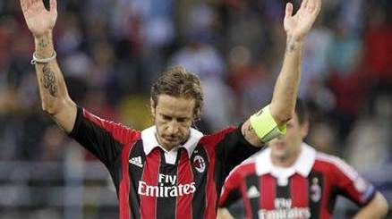 Il Milan non rinnova con Ambrosini. Amaro addio dopo 18 anni da Diavolo