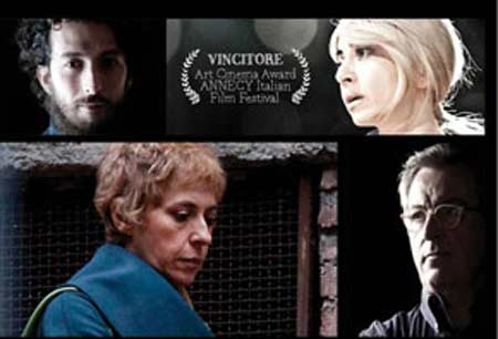 “Tra cinque minuti in scena”. Una madre, una figlia e il teatro. Recensione. Trailer