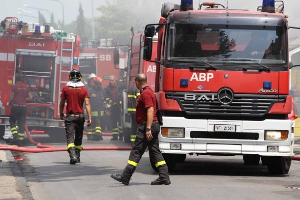 Brucia appartamento nel bresciano, muoiono due bimbi