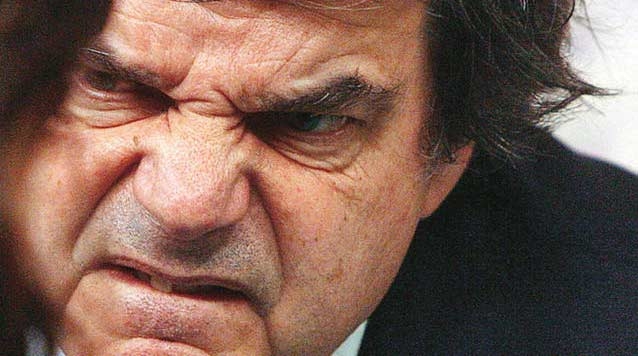 Pdl. Stop di un giorno al Senato. Scoppiano le polemiche, maggioranza a rischio