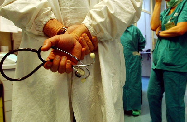 Lazio: subito stabilizzazione precari e sblocco turn – over per salvare la sanità pubblica