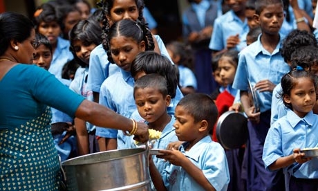 India, pesticida nel cibo della mensa scolastica. Muoiono 22 bambini