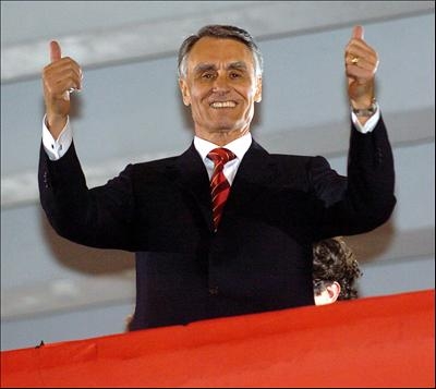 Portogallo. Il presidente Cavaco Silva chiede governo di larghe intese