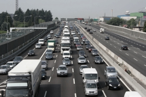 Indesit. La protesta corre da Fabriano a Ancona. Auto incolonnate a 40 km/h