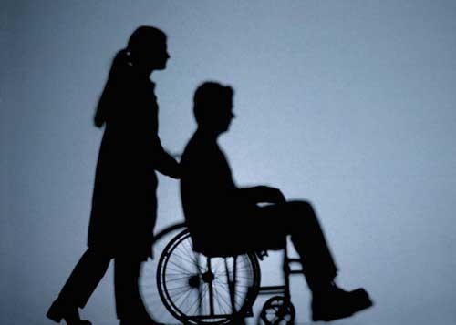 Licenziato perchè affetto da distrofia. La denuncia, ho una moglie e una figlia a carico