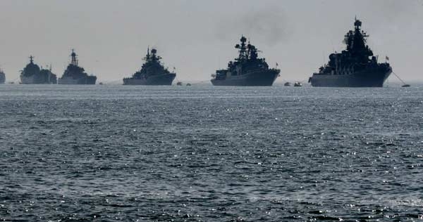 Gli ispettori Onu lasciano la Siria. Navi da guerra Usa nel Mediterraneo