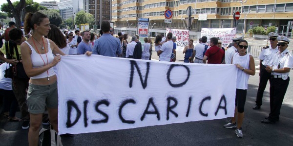 Discarica Divino Amore tra indagini ed esposti continua la mobilitazione dei cittadini