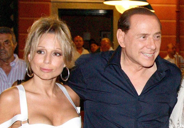 Il pregiudicato attende  un “segnale” che si chiama desiderio. Marina sì, Marina no