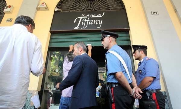 Omicidio gioielleria Saronno. Il killer confessa, ho perso la testa