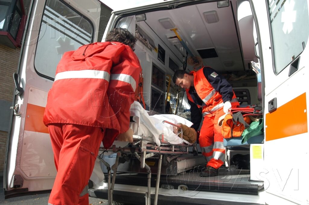 Bimbo di due anni muore soffocato da un boccone. Tragedia nel pavese