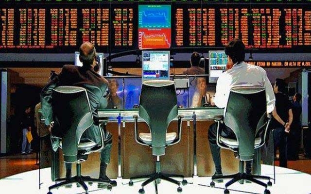 I timori di una crisi di governo gelano Piazza Affari. Mediaset perde 150 milioni