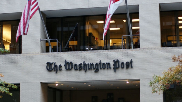 Editoria. Jeff Bezos, patron di Amazon, compra il Washington Post